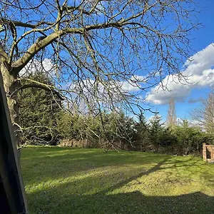 Forest Gated Parking On 2 Acres Garden Apartment